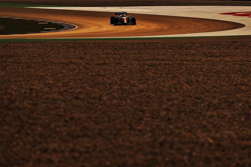 Qatar F1 sand on track